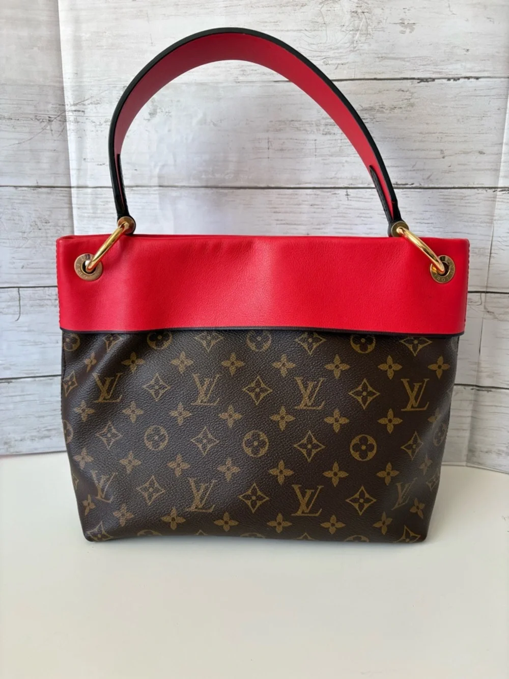 Louis Vuitton Tuileries Besace Bag - Picture 3 of 10